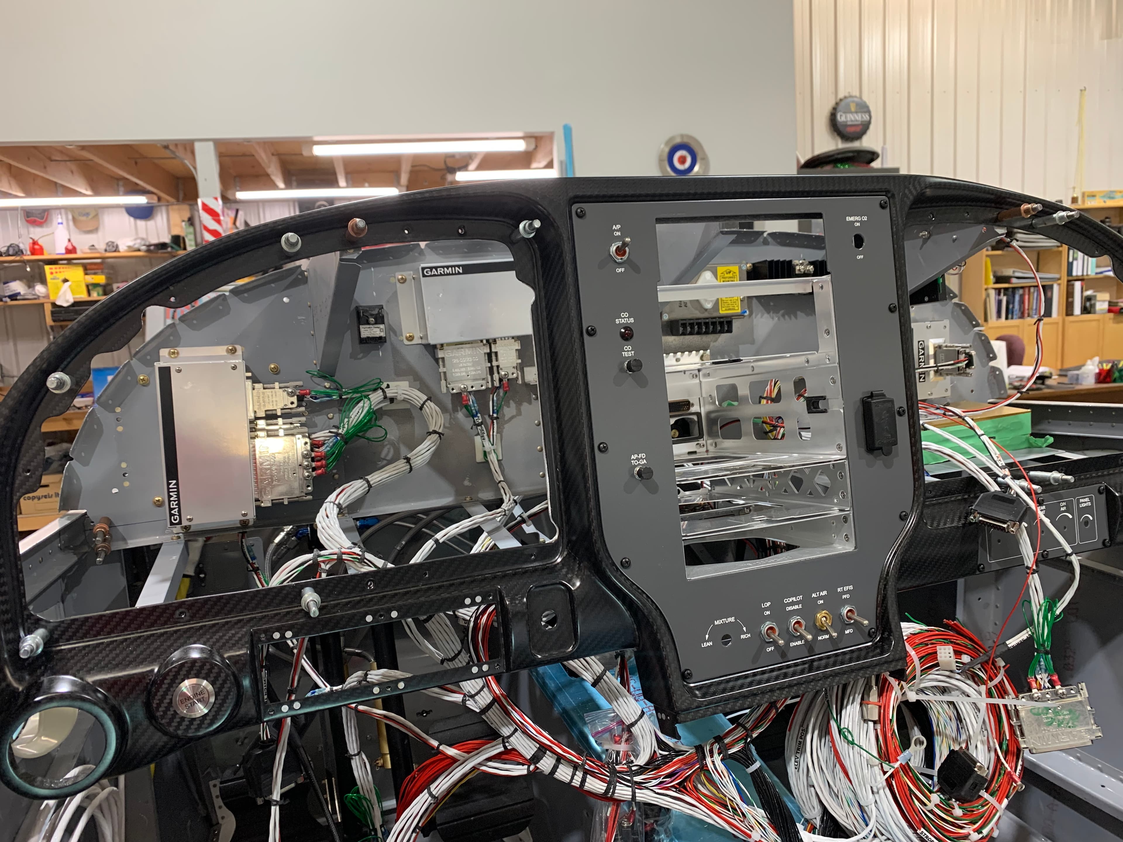 Avionics and systems support area